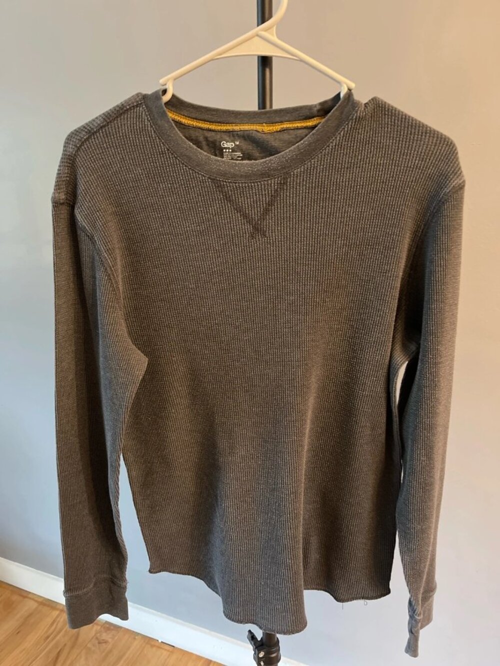 Gap - Men’s waffle knit long sleeve - Gray - Medium